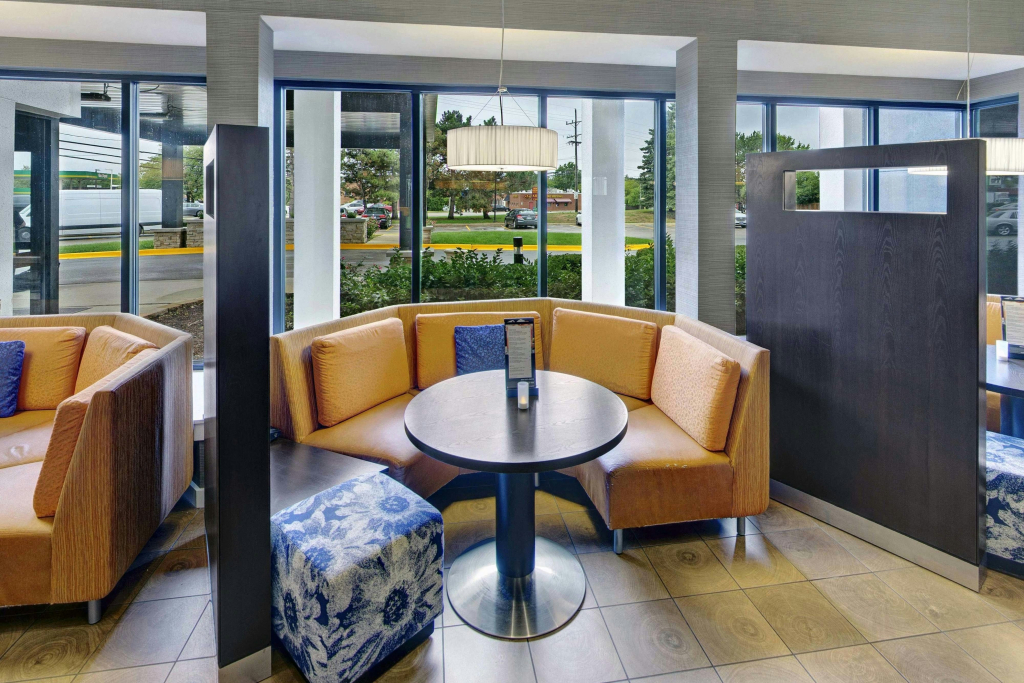 Courtyard Chicago Glenview/Northbrook