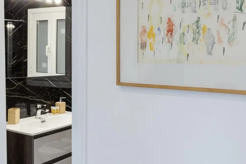 Beautiful 2 Bdrm apt in Athens