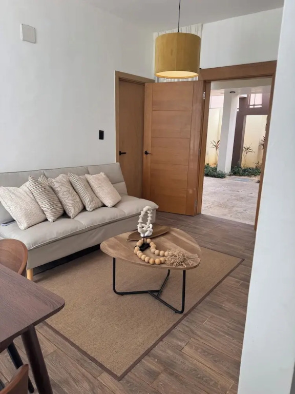 New Chic 2BR APT.
