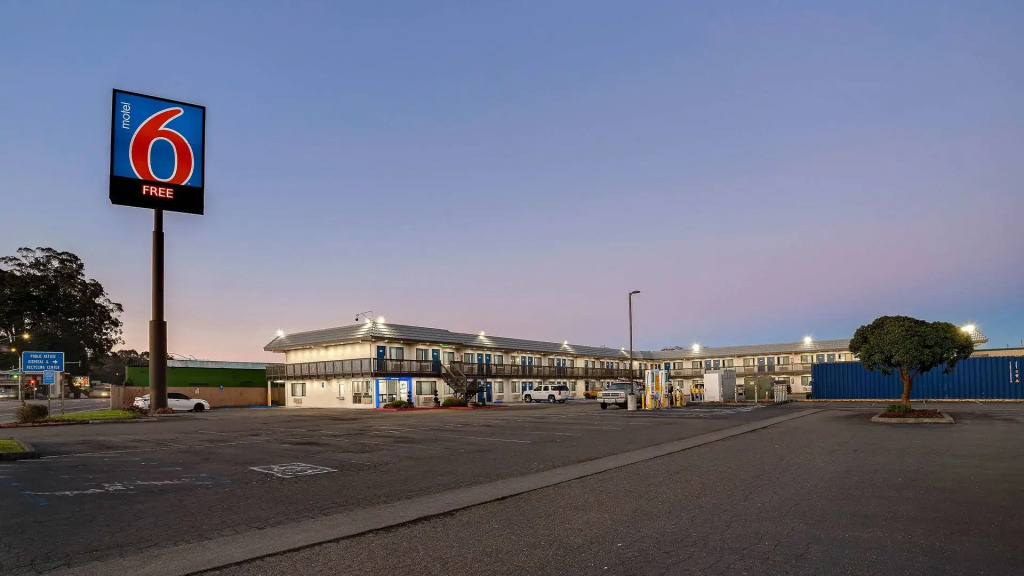 Motel 6-Eureka, CA Redwood Coast