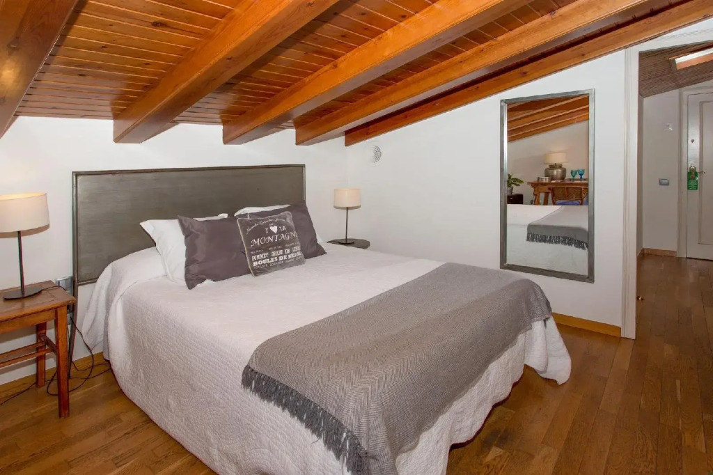 Hostal de la Plaça - Hotel Boutique