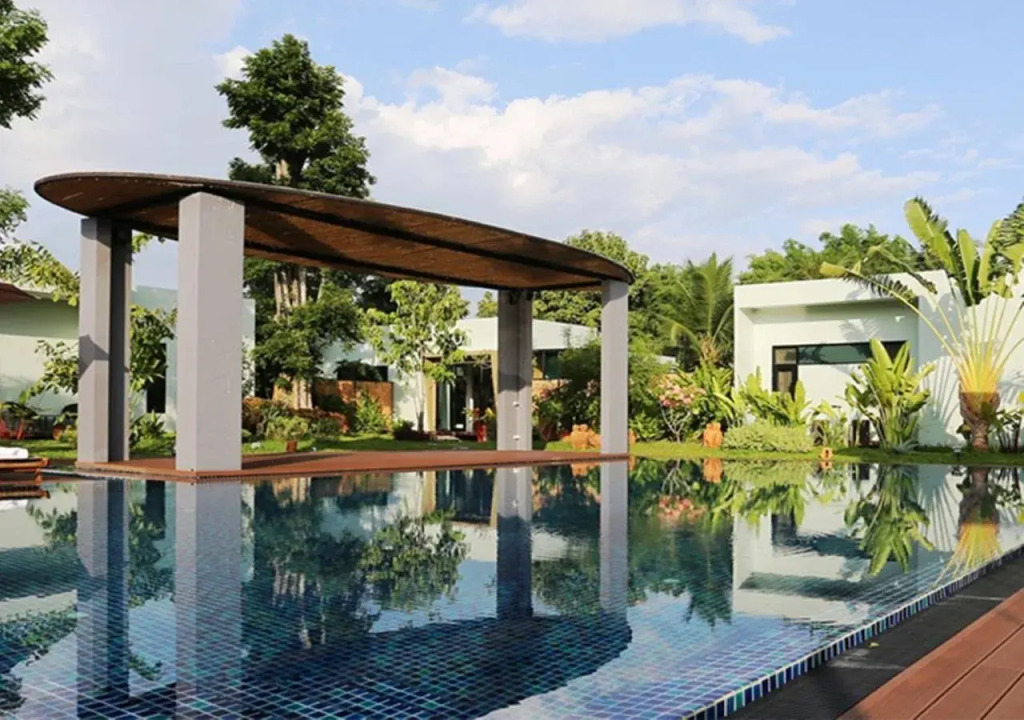 Corner Spa Resort