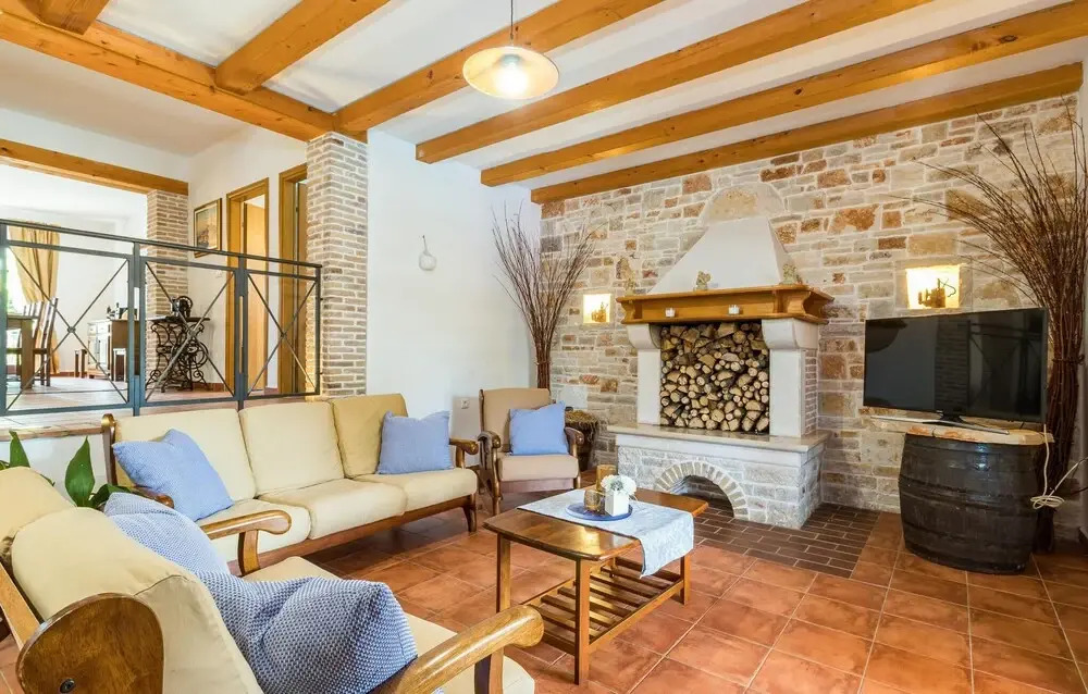 Awesome Home in Pula With Wifi and 4 Bedrooms