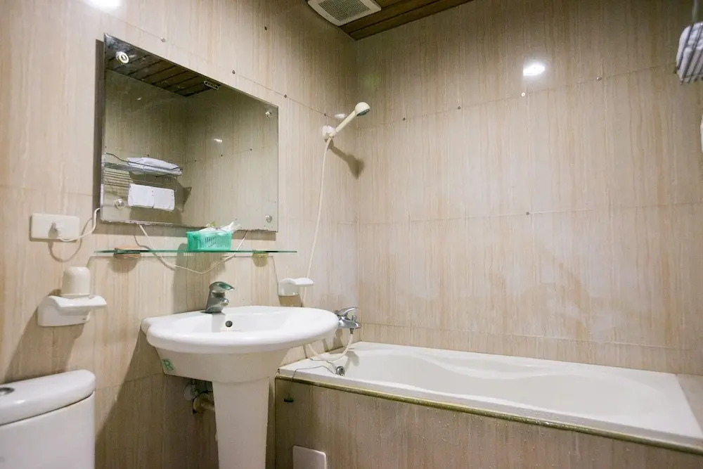 Jing Ai Hotel