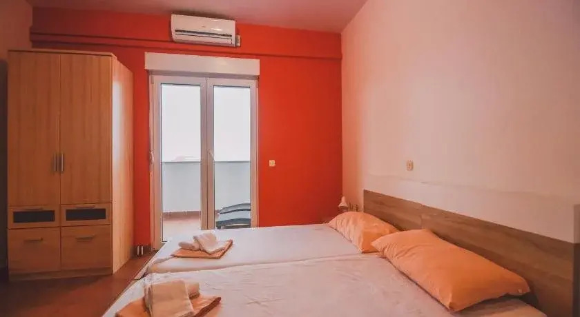 Moon Rocks Hostel