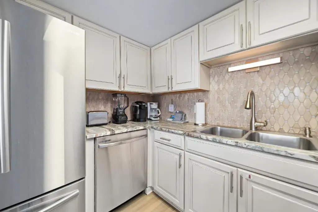 Phoenix VI 6511 - Beachfront Updated Condo!