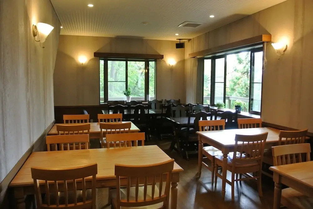 White Tree Lodge Madarao Tangram