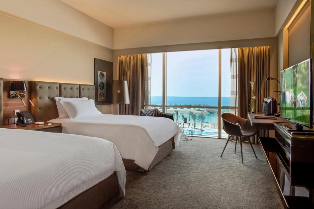 Курортный отель The Art Hotel & Resort