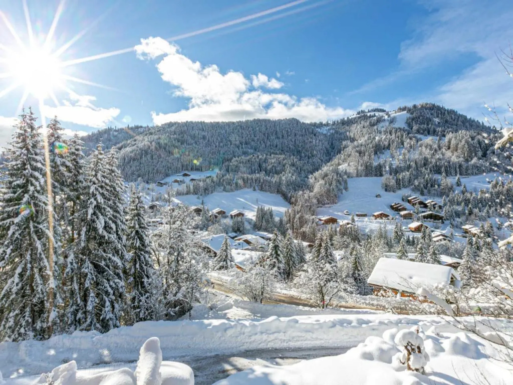 Chalet 4 Étoiles 13 Pers. à La Clusaz - Grande Terrasse, Garage, WIFI, Arrêt Skibus à Proximité - FR-1-437-81