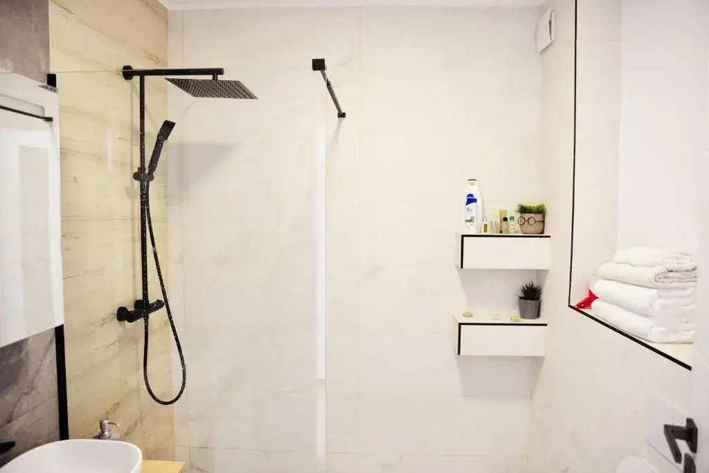 Apartament Feeling Home în cartier WestResidence