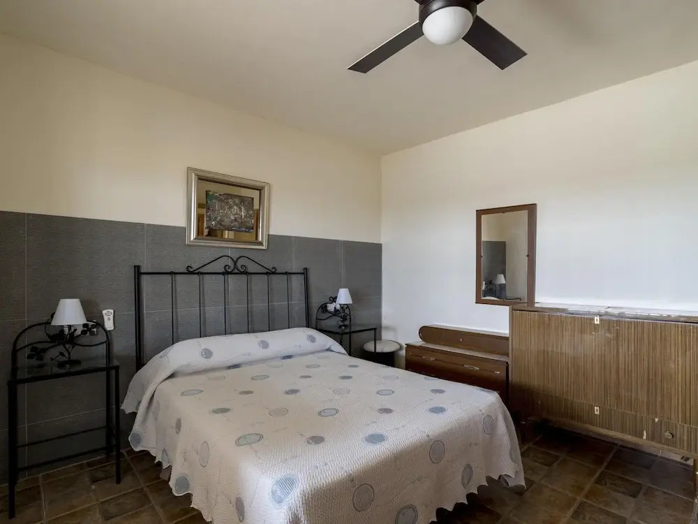 Modern Holiday Home in Garrobillo With Private Swimming Pool