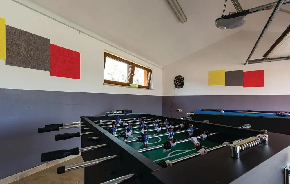 Awesome Home in Vodnjan With Wifi and 3 Bedrooms