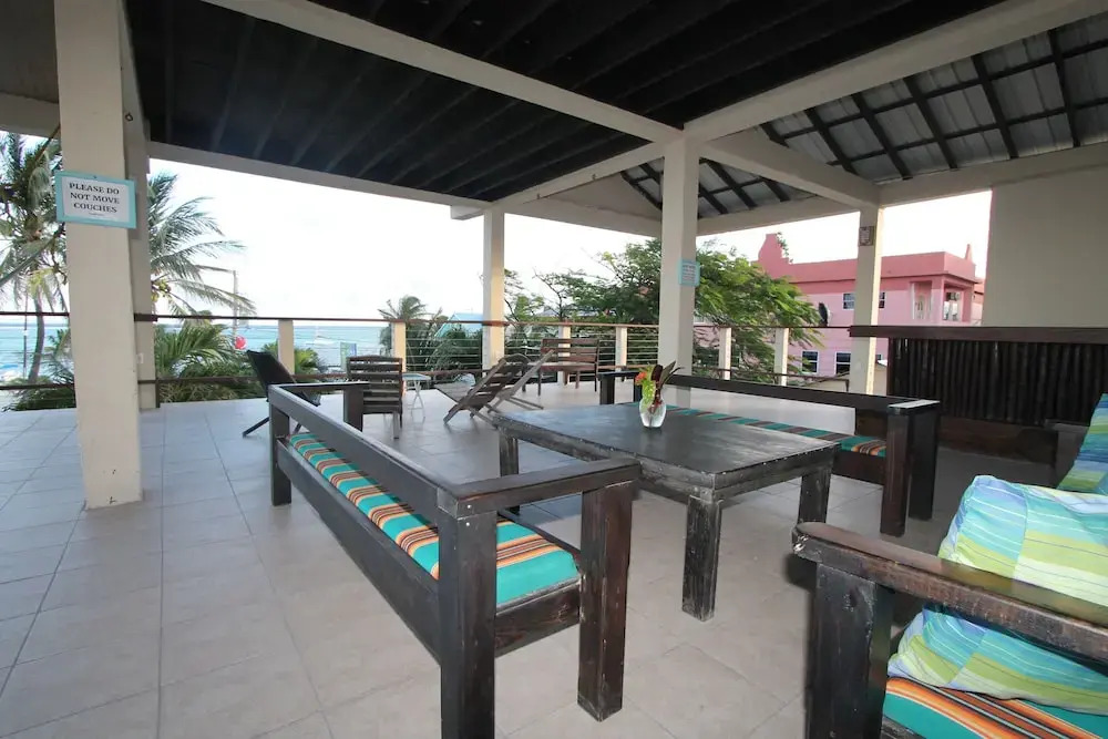 Parham Plaza Hotel
