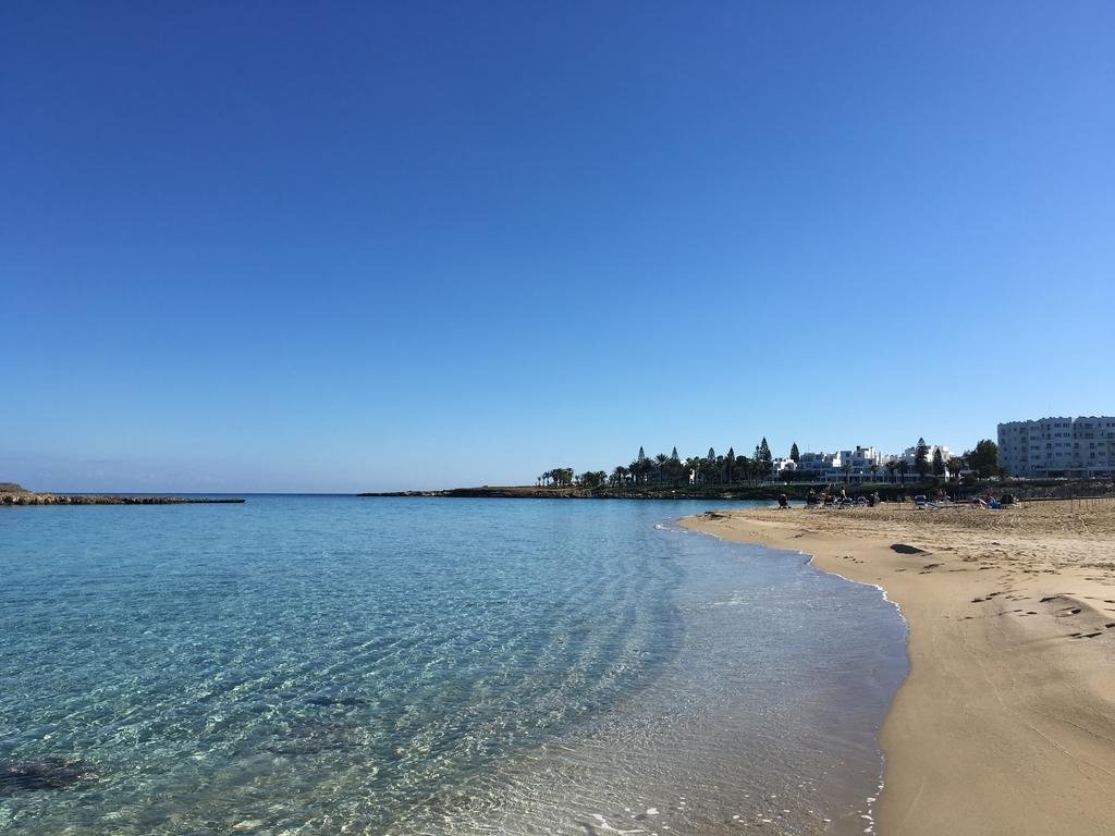 Nicholas Seaview Apartments