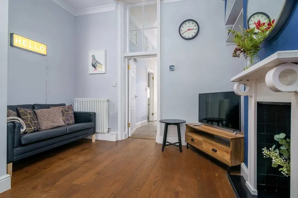 Modern En-Suite Flat - near Islington High Street