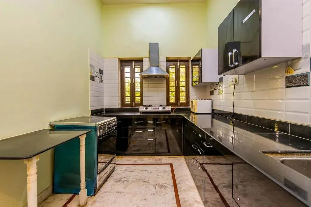 ANAND VILLA HOLIDAY HOME, 4 BHK Villa