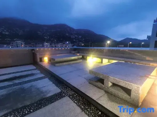 Xibian Hotel (Tai Shan Na Qin Peninsula Scenic Area Weijiaowan Branch)