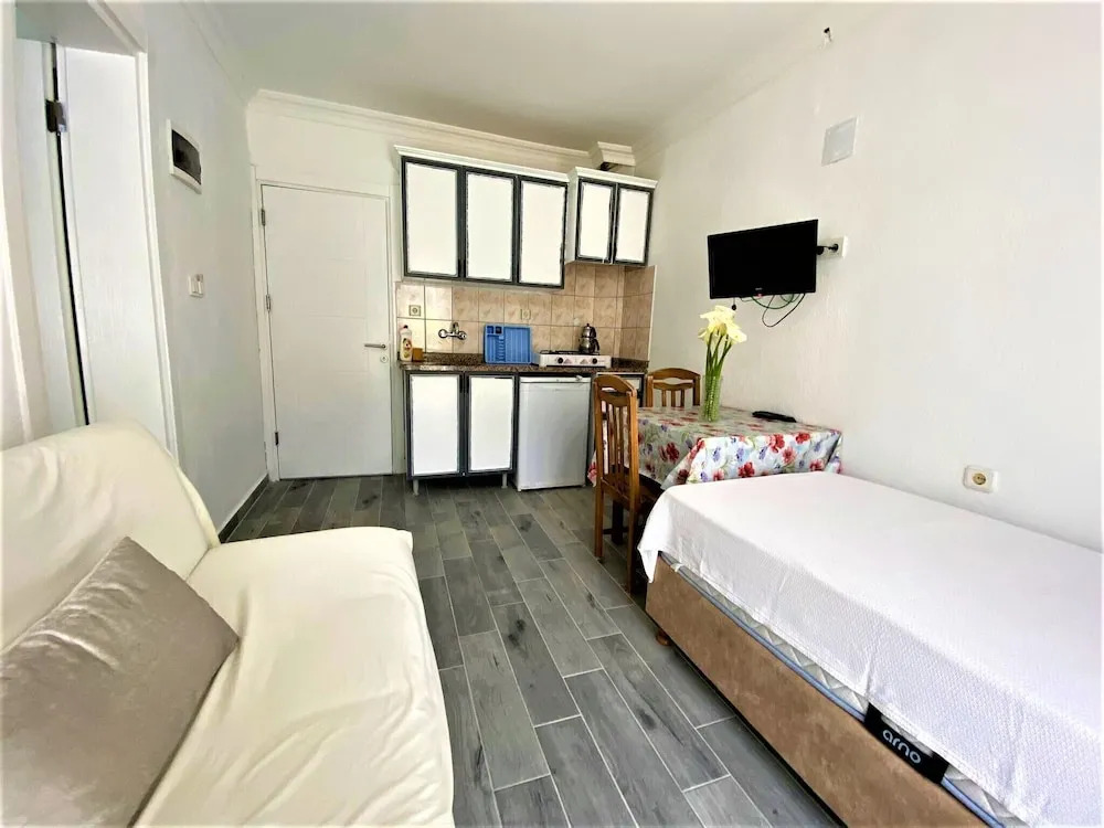 Şahin Villa Apart