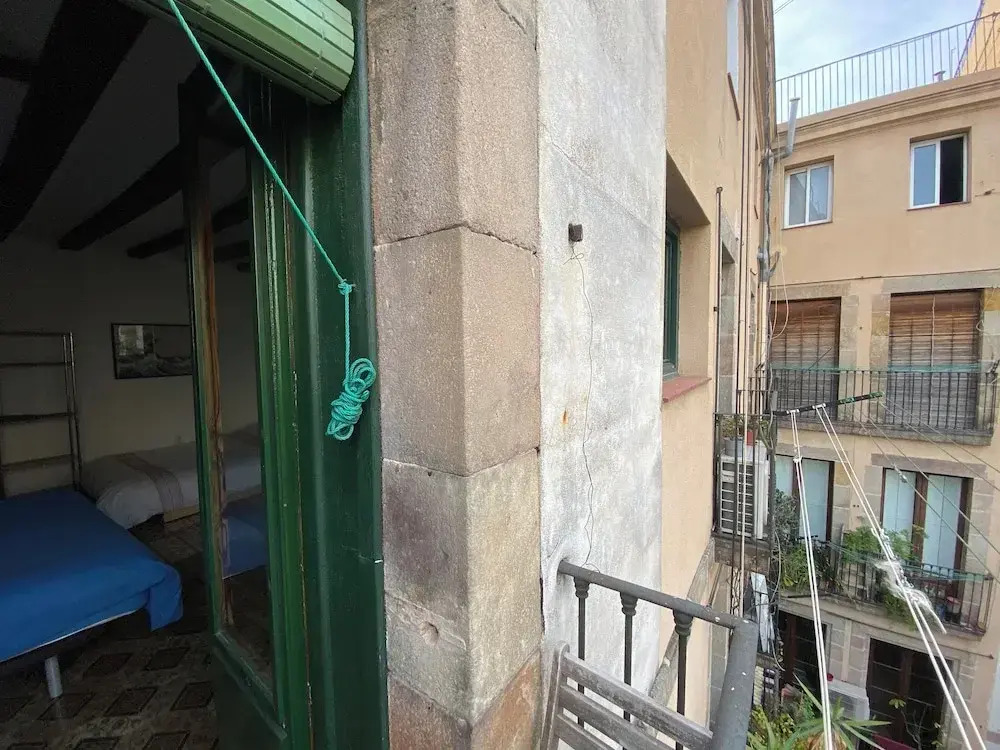 Lovely 2-bed Apartment in Barcelonas Best Location