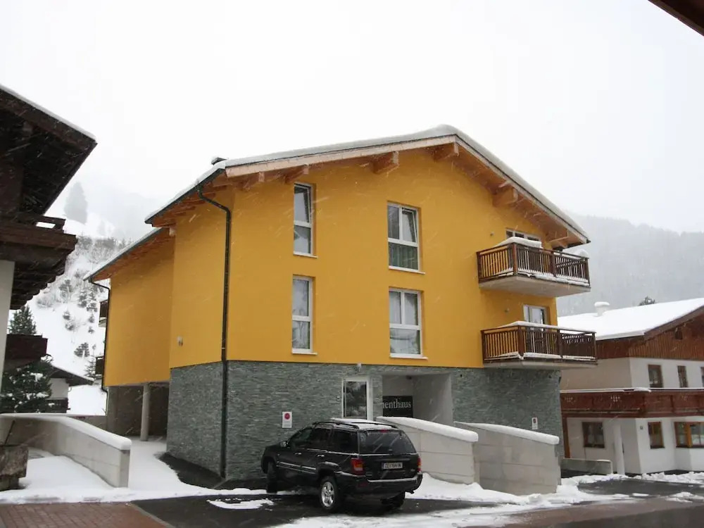 Modern Apartment In Salzburg With Balcony