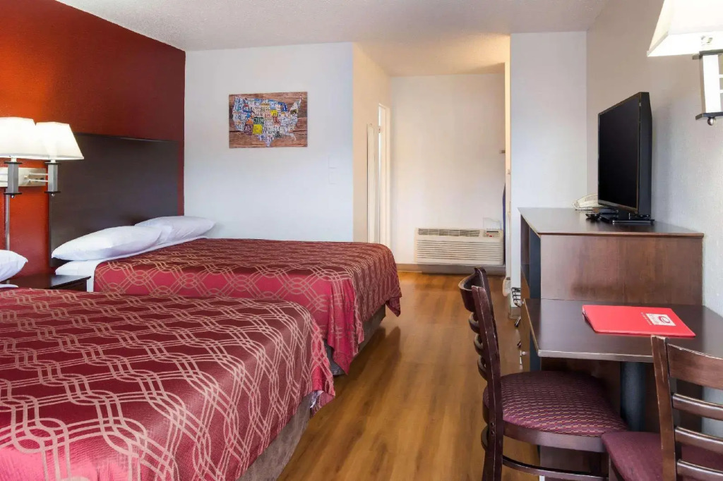 Bend Inn & Suites