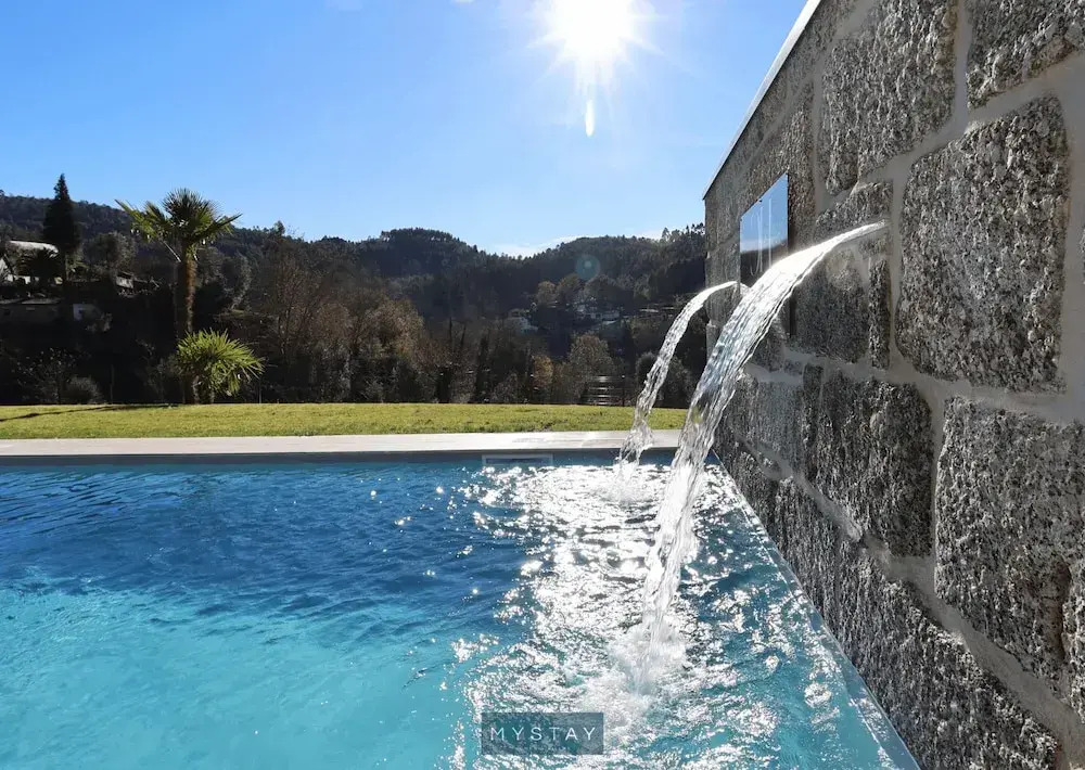 Casa dHenrique Retreat Pool and Spa