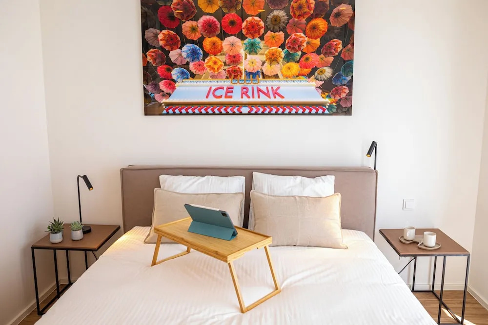 En Suite bedrooms at Reckenthal House by Rentaroo