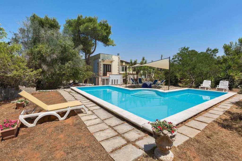 Villa Gary