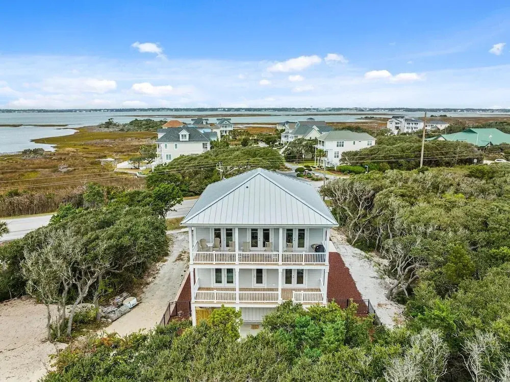 Once Upon A Tide 4 Bedroom Home by RedAwning