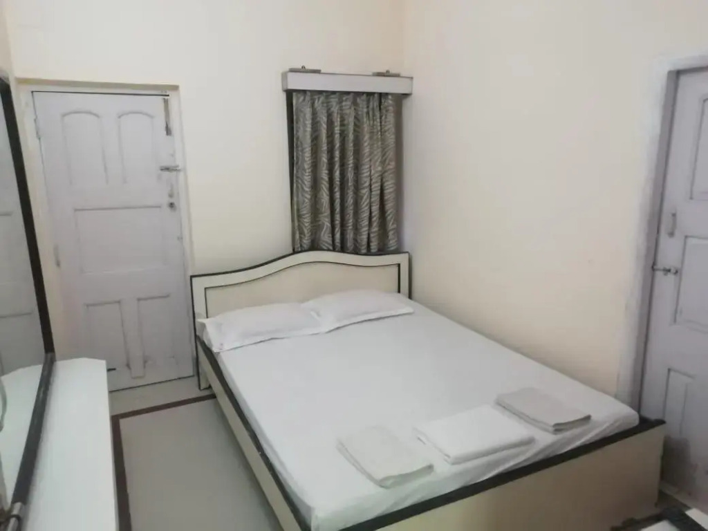 Hotel Dolphin