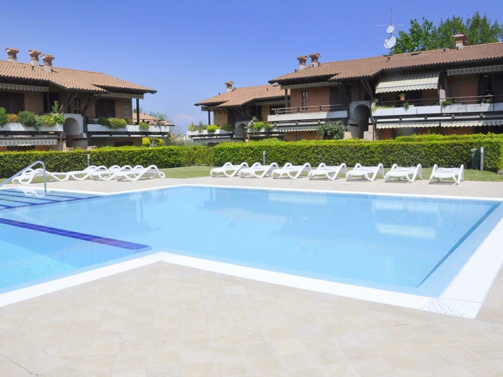 Snug Holiday Home in Lazise With Heating, Near Lake Garda