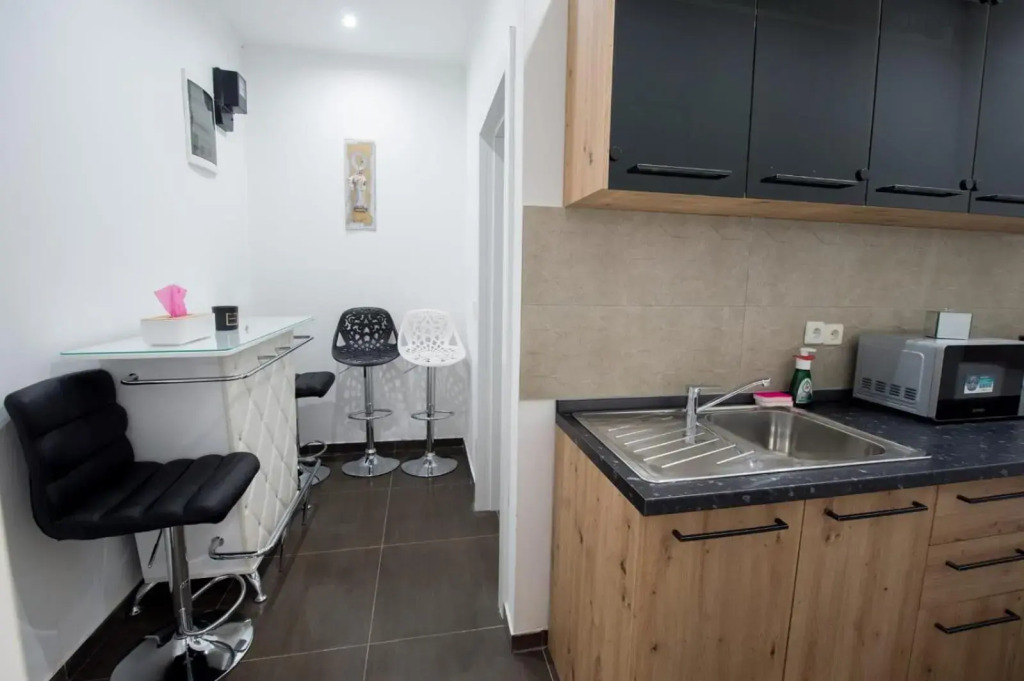 Apartman Slay