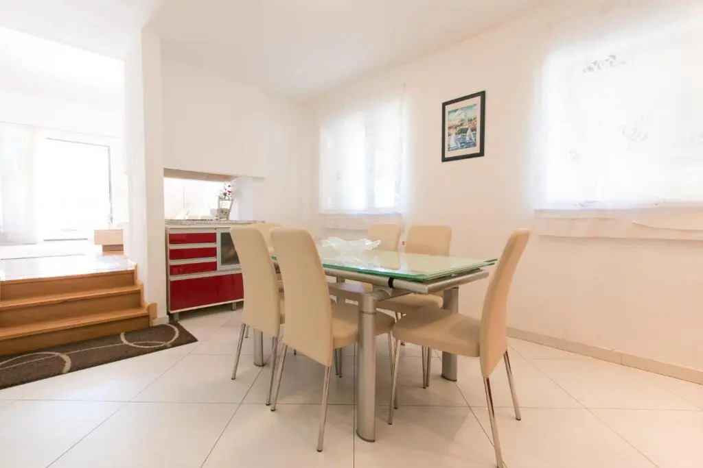 Holiday House Danka