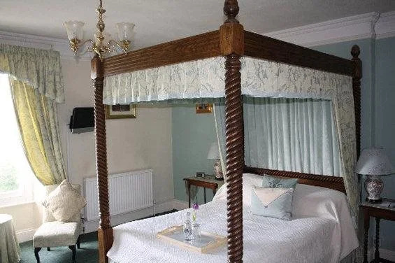 Woodlands Country House