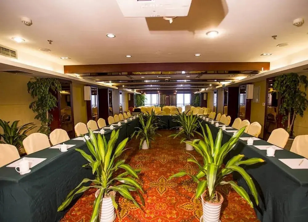 Chengdu Jinhu Boutique Hotel