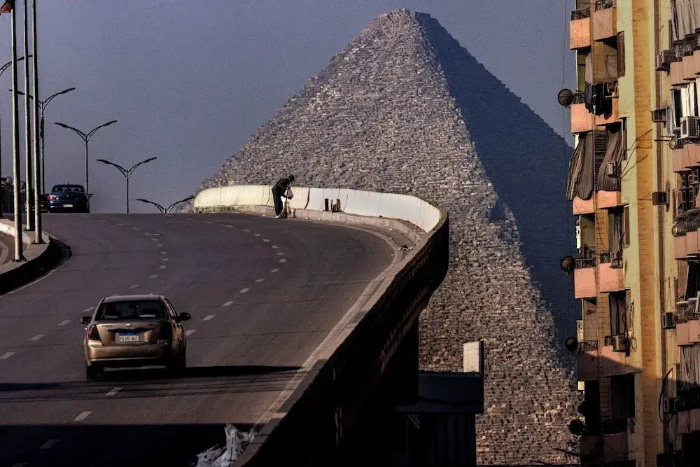Verssailles Pyramids Hotel