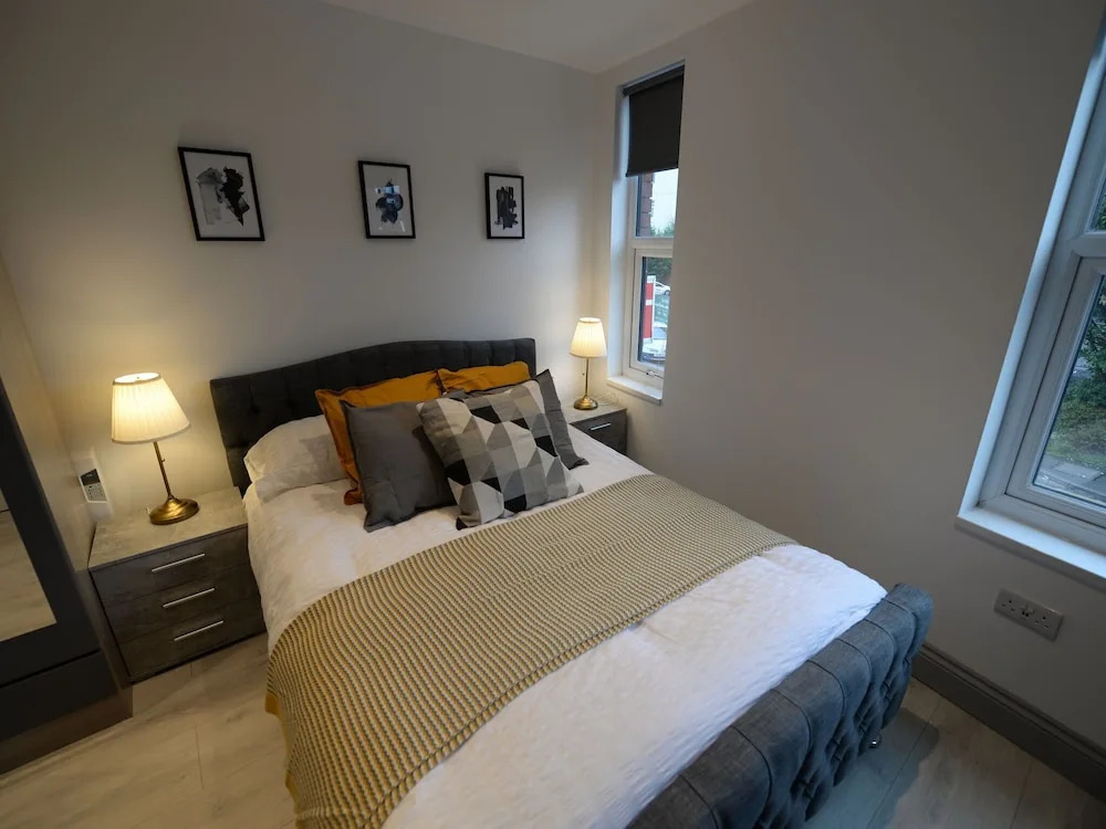 Modern Apartment in Coventry near Belgrade Theatre