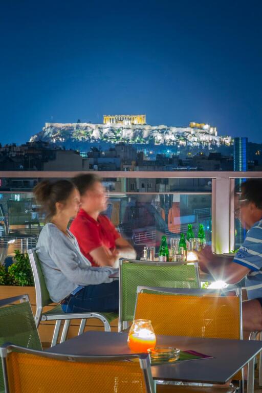 Novus City Hotel