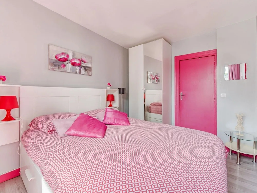 Cosy Studio Apartment in Honfleur near Harbour