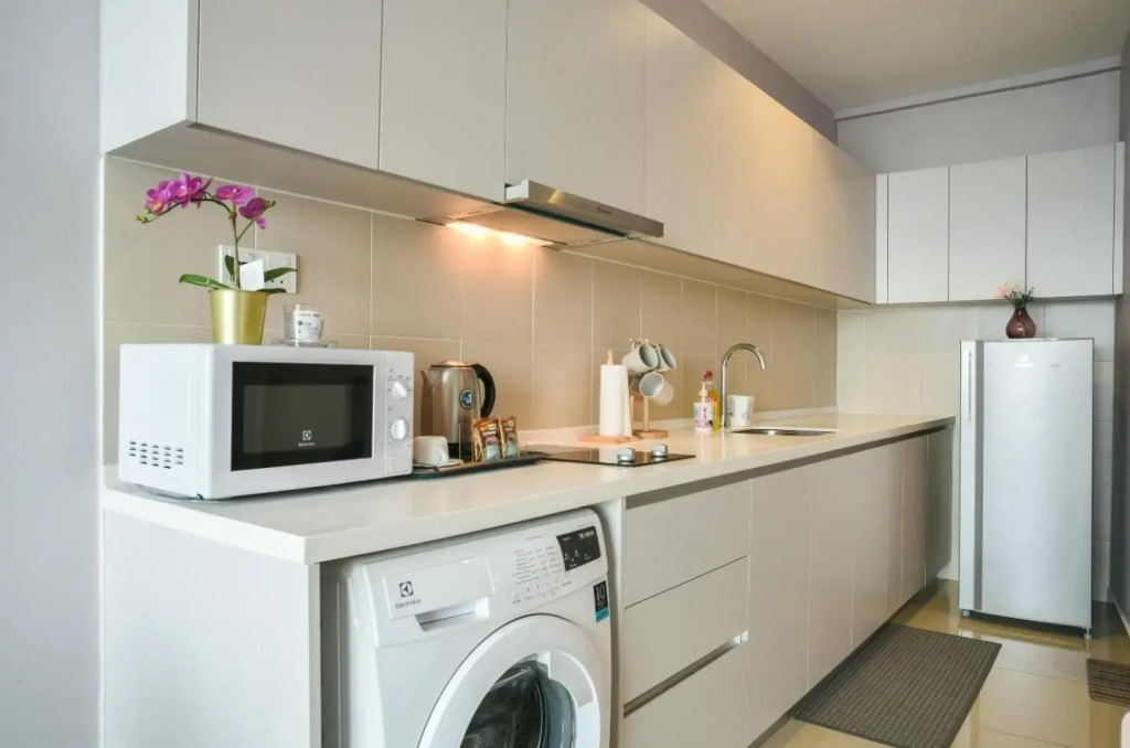 Q Suite at i-City 2Br FREE PARKING WIFI NETFLIX