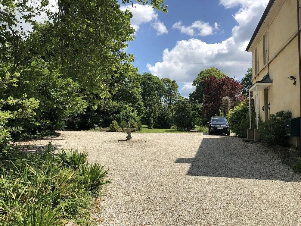 Roseneath House