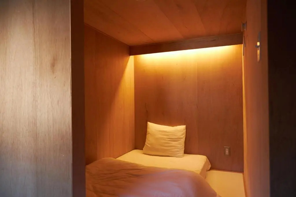 hostel mog