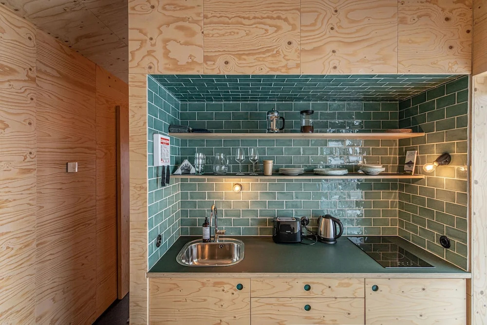 Aska Modern Cabin