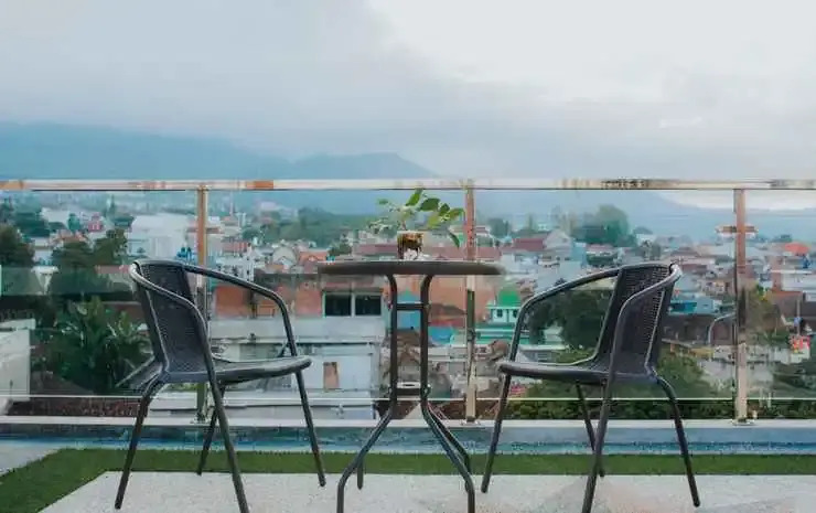 Crystal Inn Hotel Batu