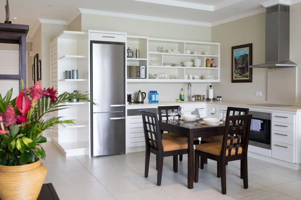 Eden Island Luxury Accommodation