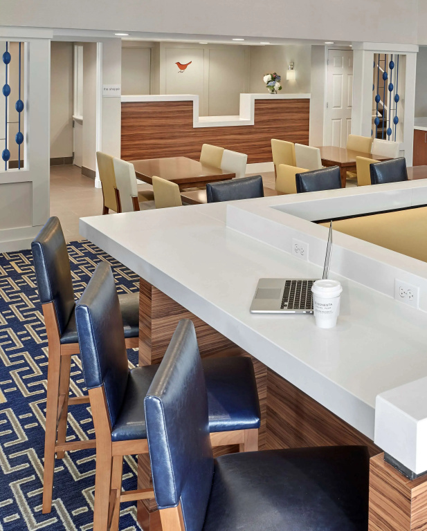 Sonesta Simply Suites Cleveland Airport