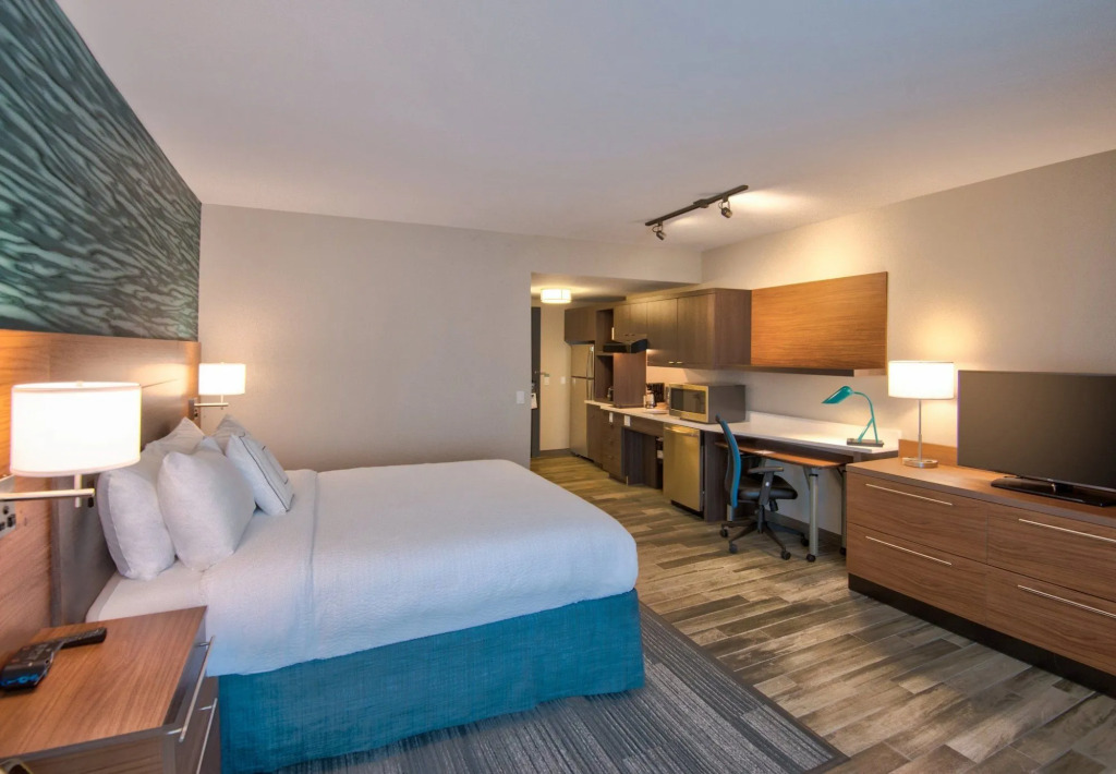 TownePlace Suites by Marriott Miami Airport