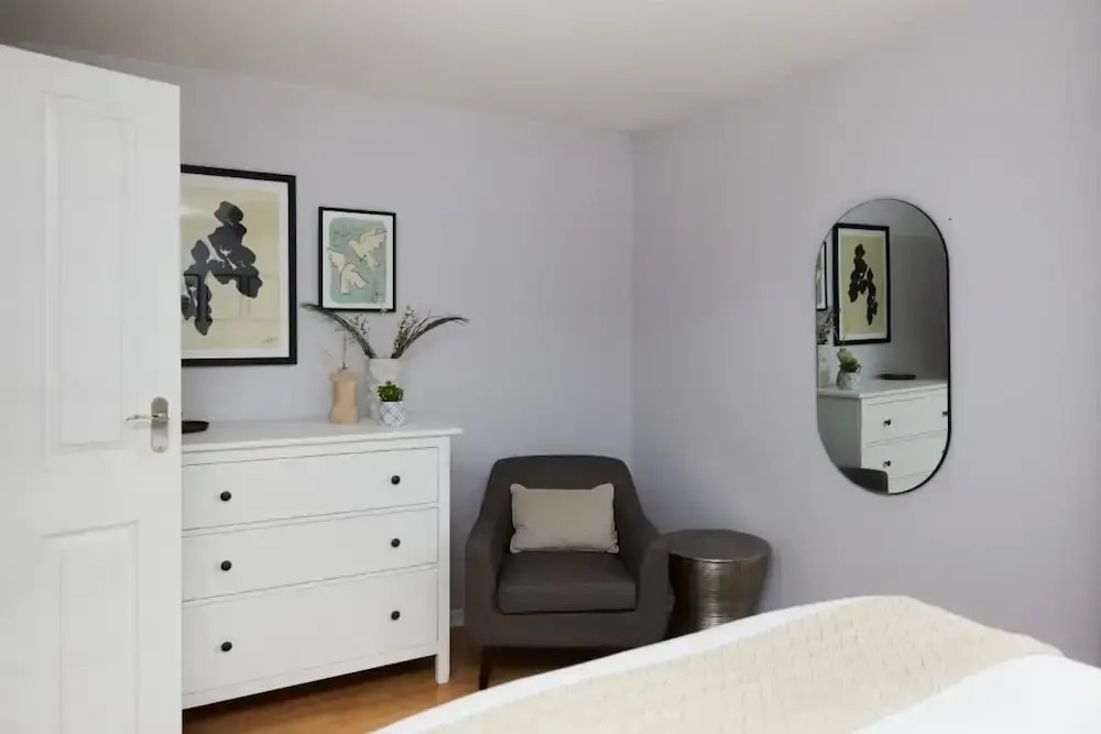The Chiswick Escape - Lovely 2BDR House with Garden