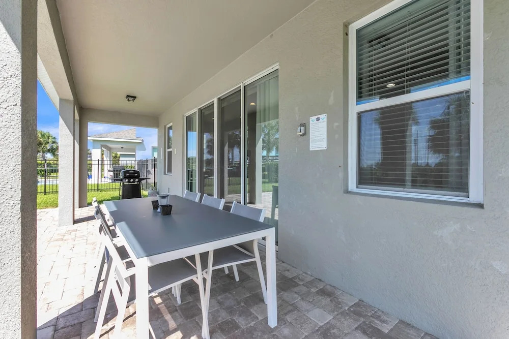 Modern Private Pool 4 Bedroom Home by Disney 4 Home by RedAwning