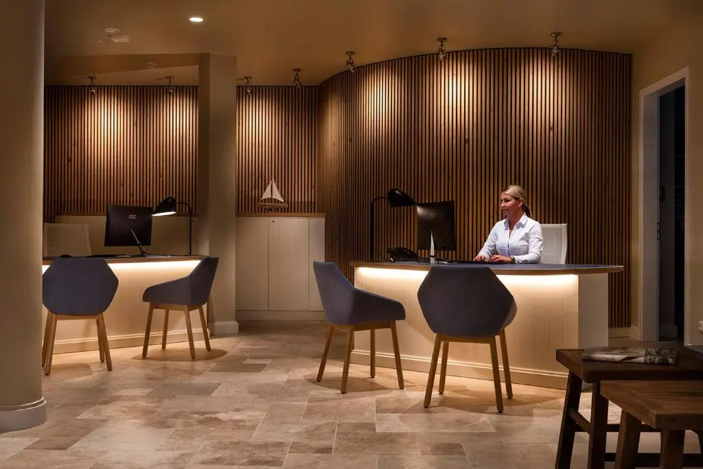 LOEV - VELA Hotels